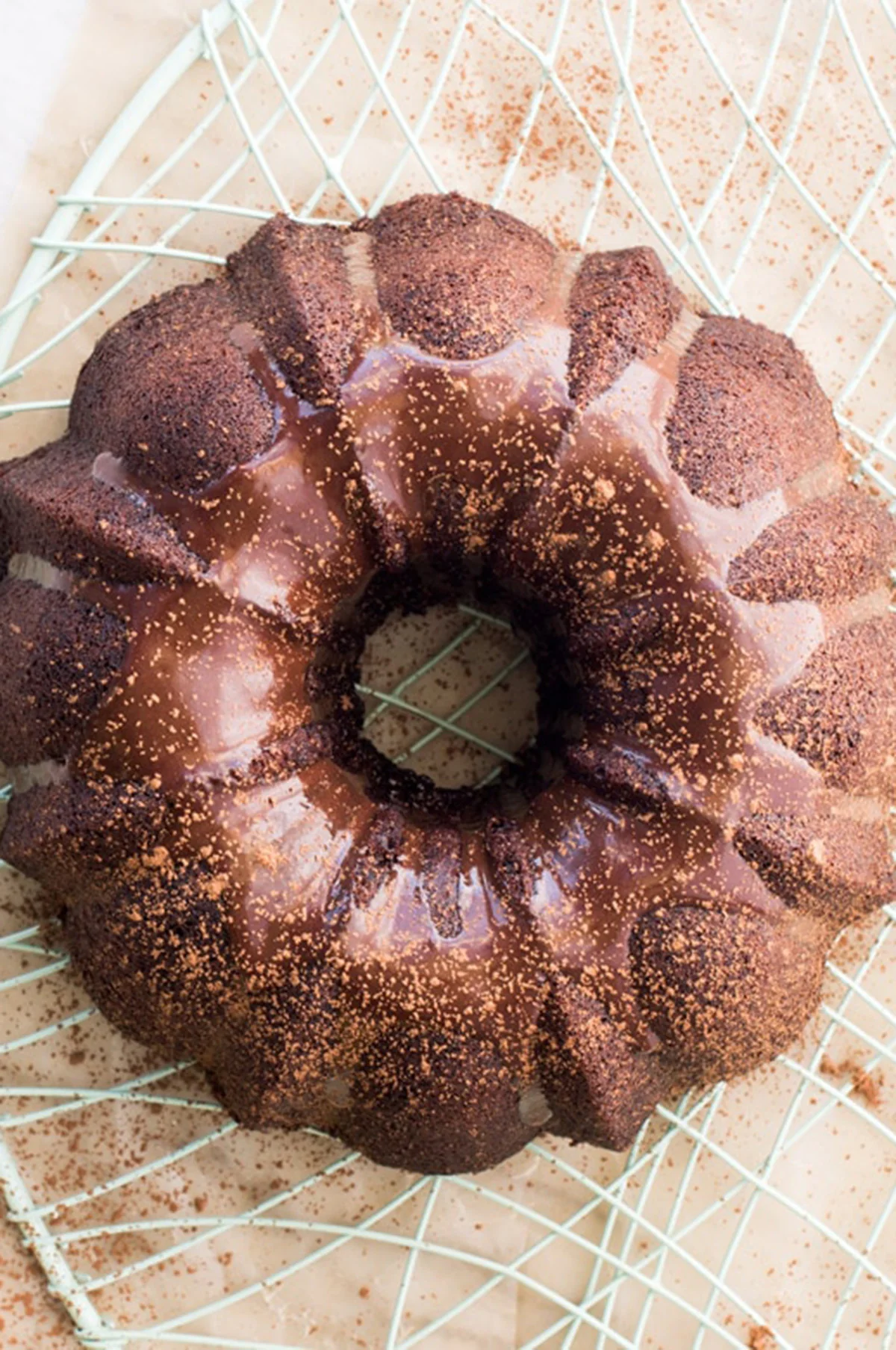 Gold 6 Cup Anniversary Bundt Pan - Image 3