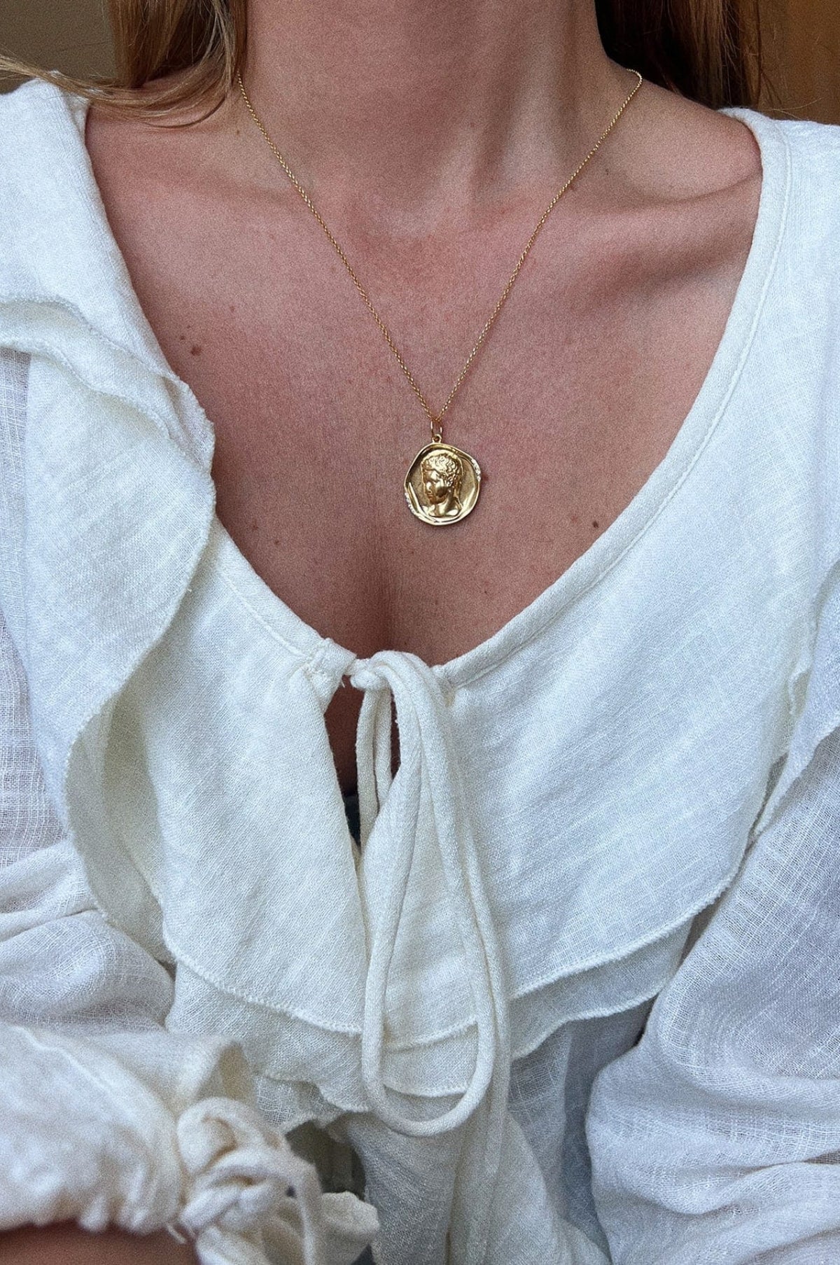 Hermis Large Clip On Gold Charm - Image 2