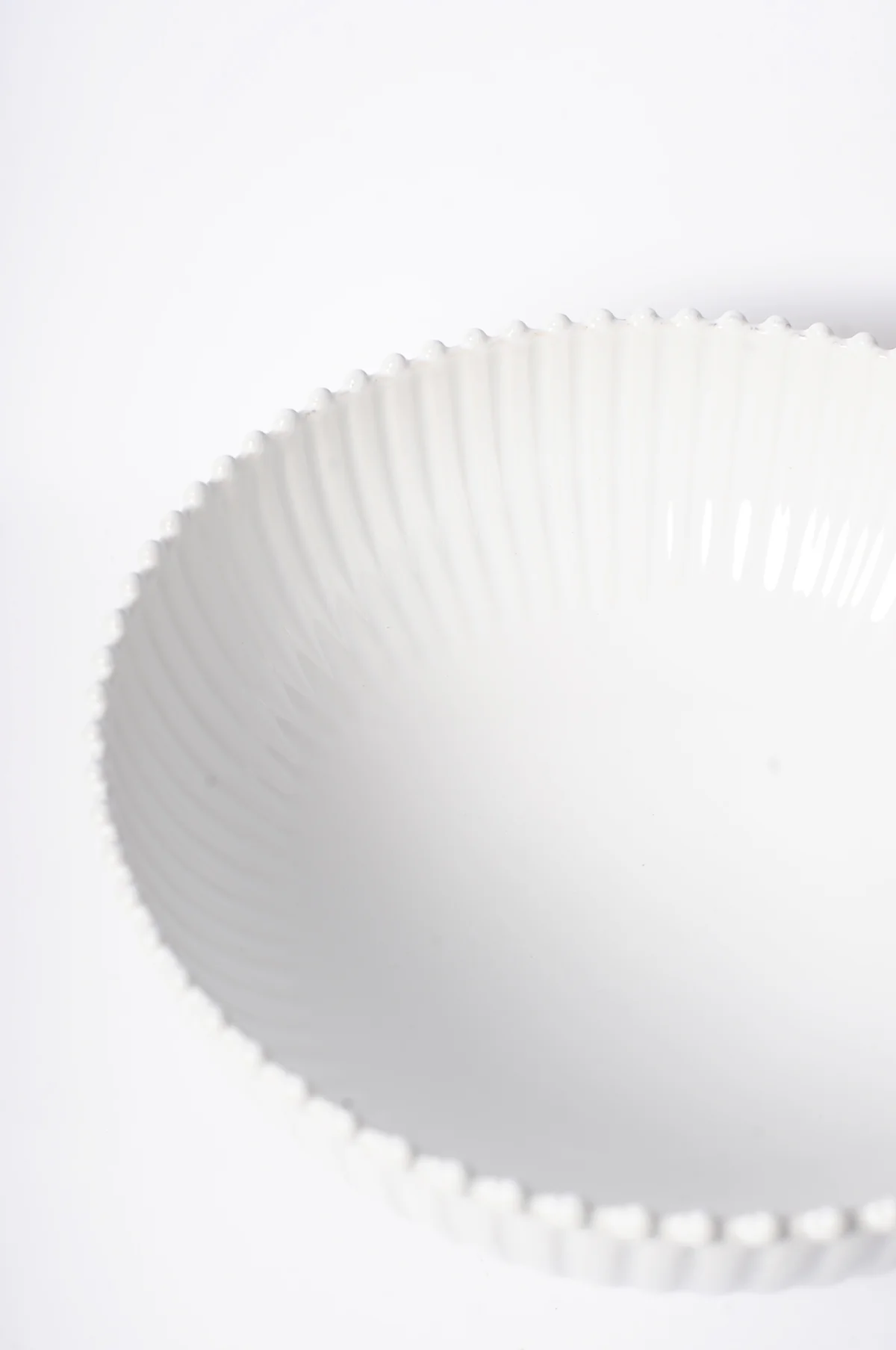 Pearl White Centerpiece Serving Bowl - Image 3