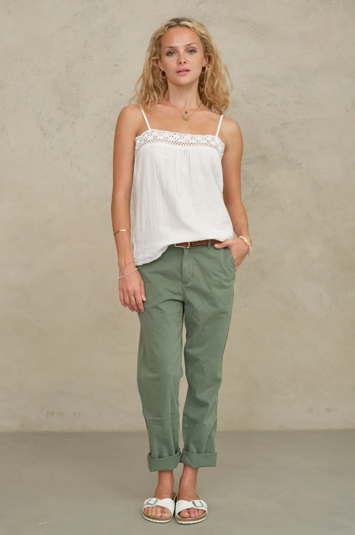 Veri Emb Cami White - Image 4